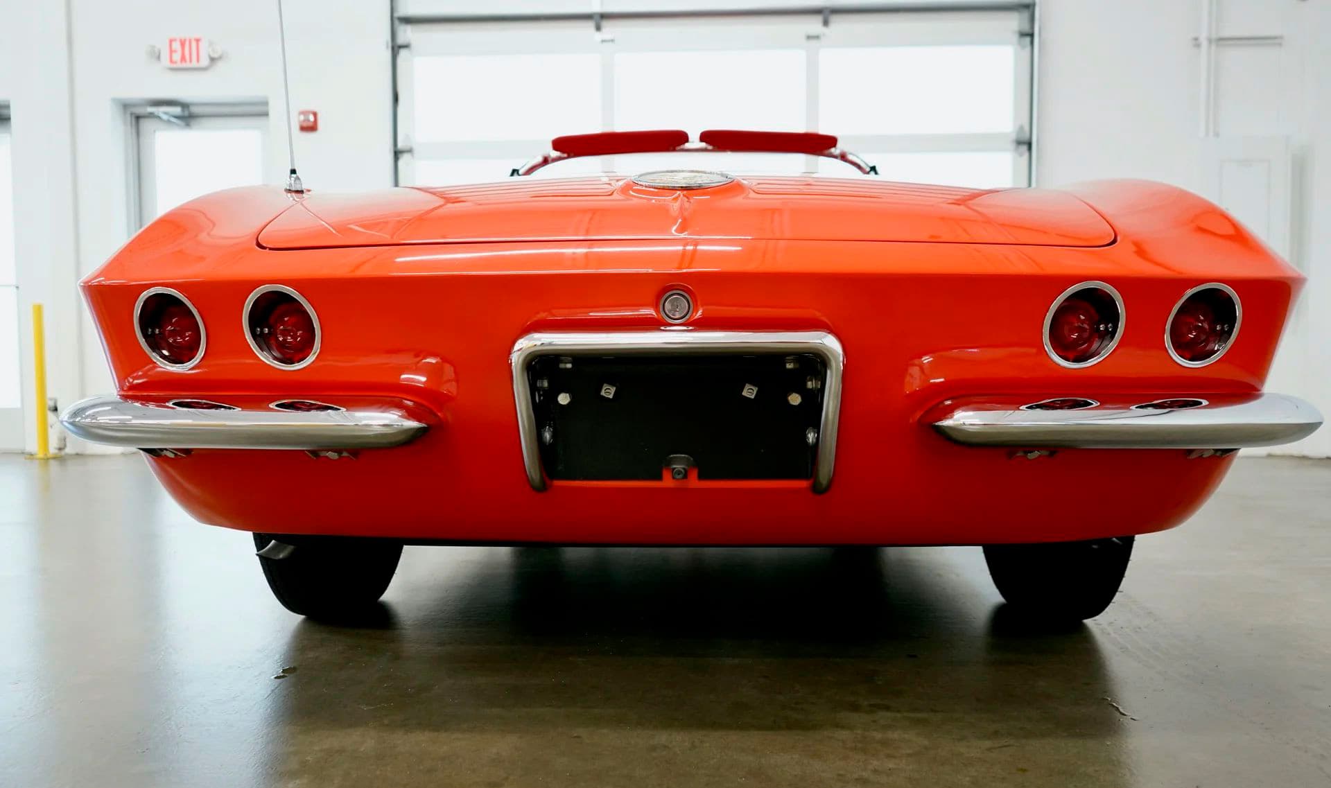 1961 Chevrolet Corvette - Image 5